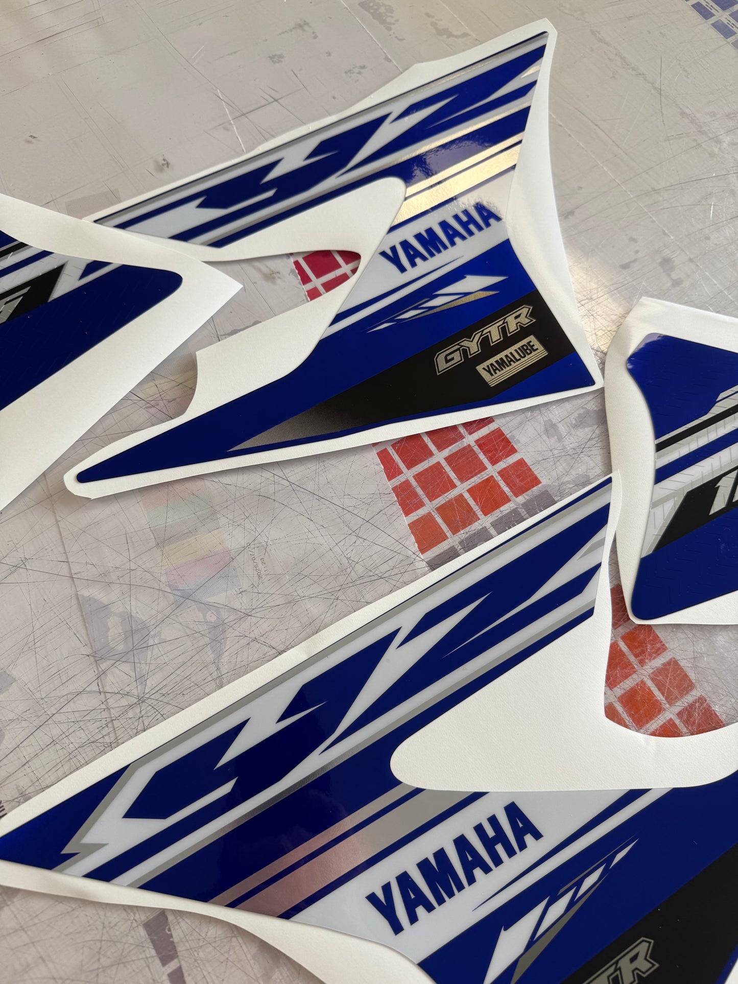 Kit déco 250 yz 2019 origine chrome + blanc