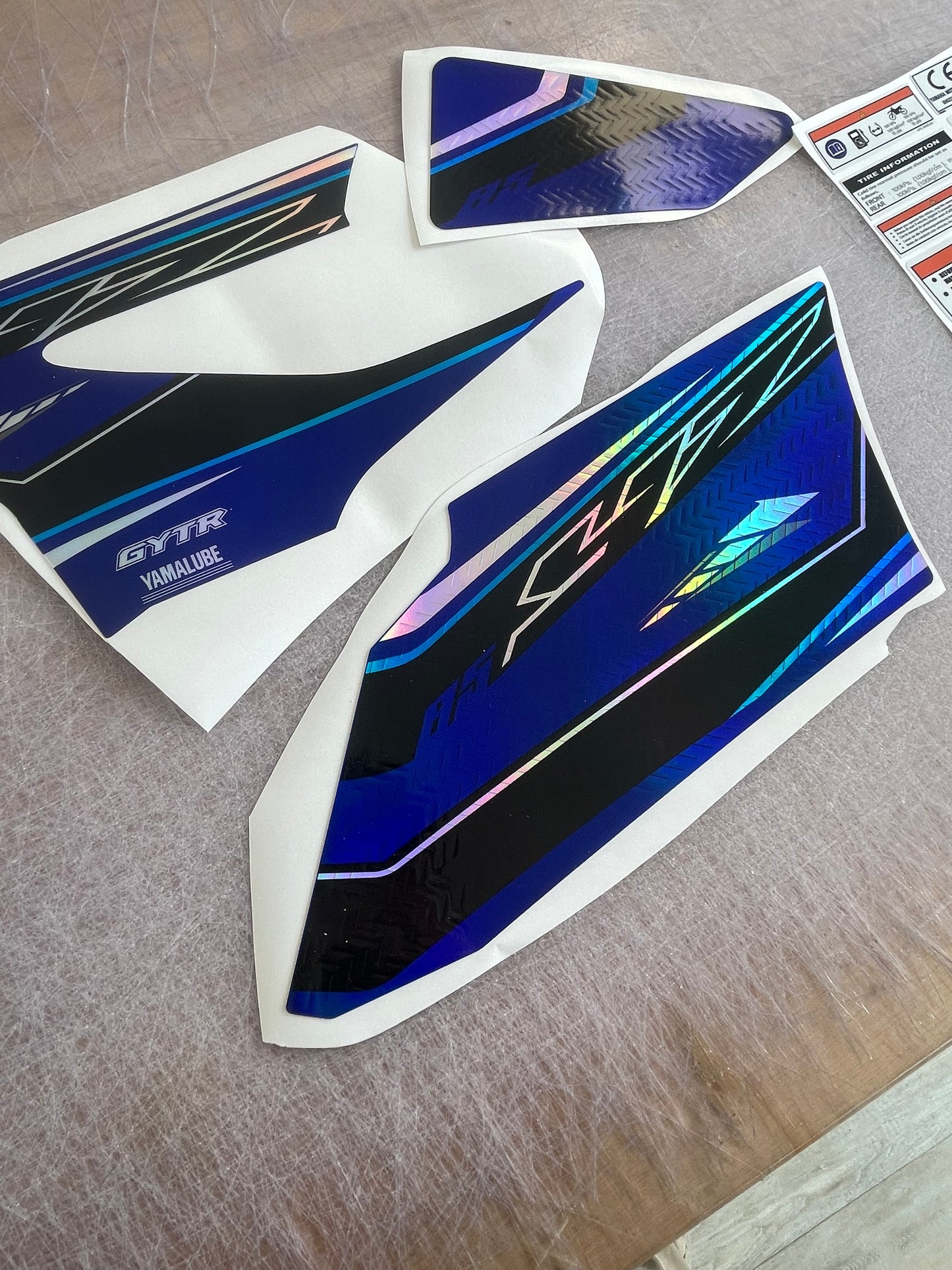 Kit plastique + kit déco 85 yz 2021 holographique complet