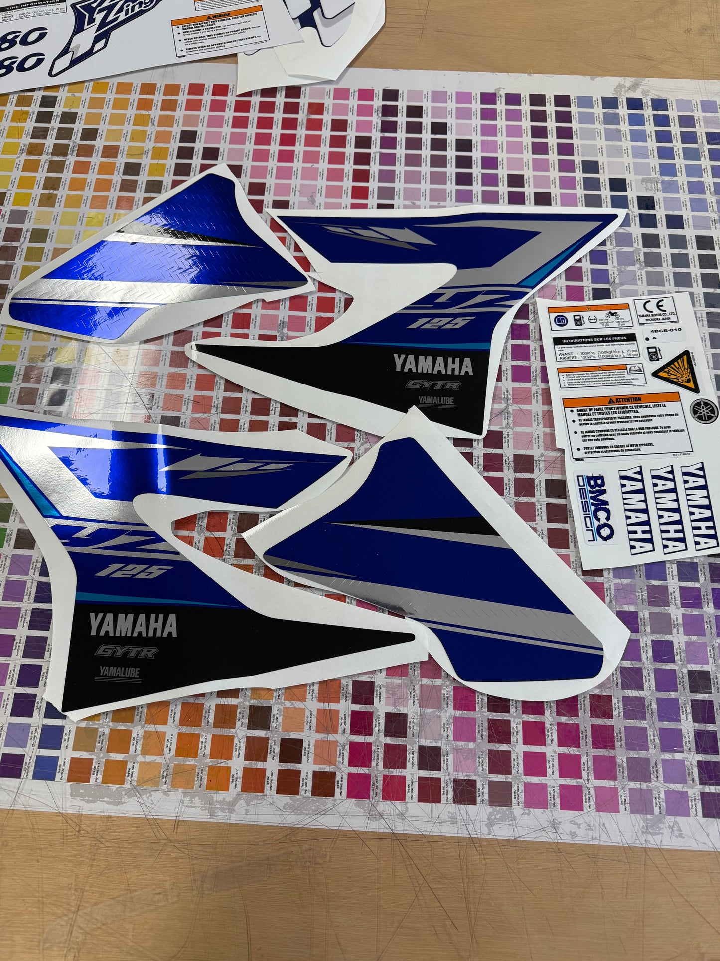 Kit carénages 125 yz complet 2020 + kit déco 125 yz chrome