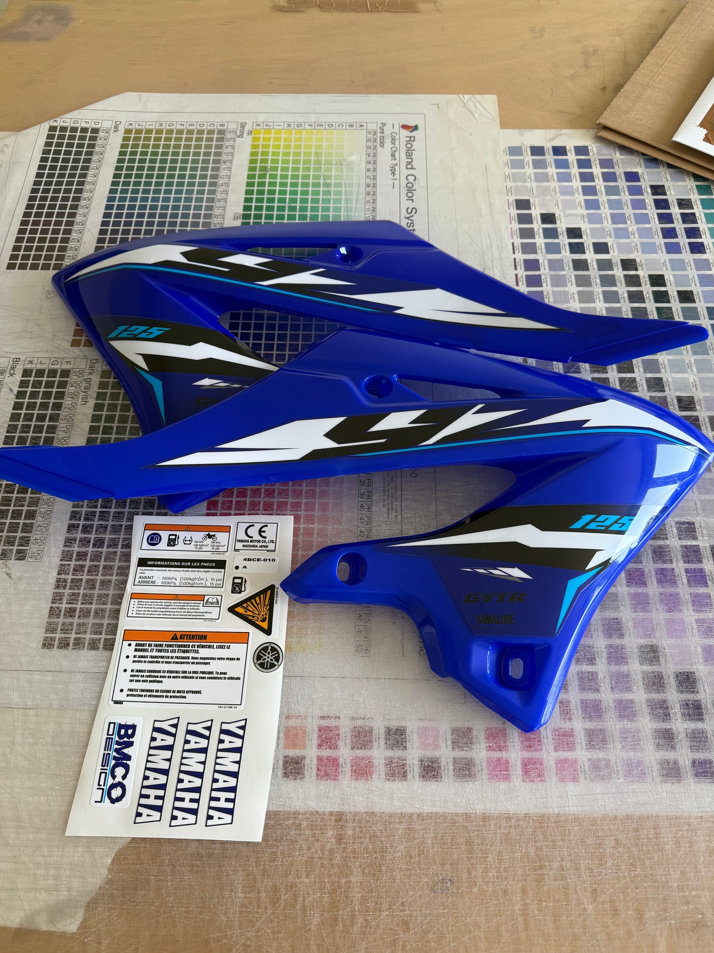 Kit déco 125 yz 2026 replica origine (stickers uniquement)