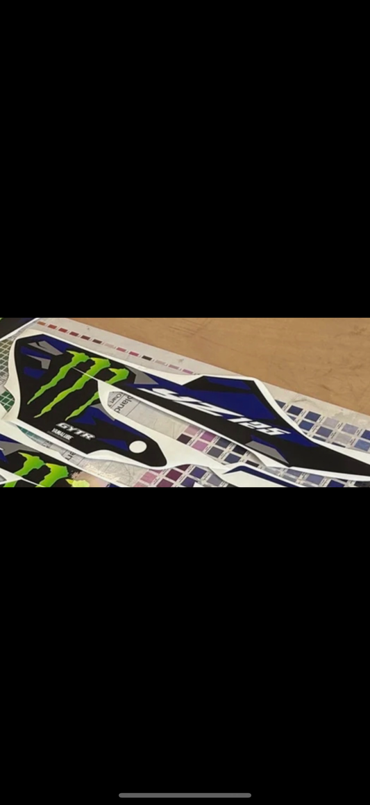 Stickers ouïes gauche 125 yz 2025 Monster