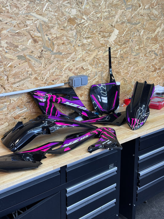 Kit déco uniquement 125 yz 2022+ Monster violet